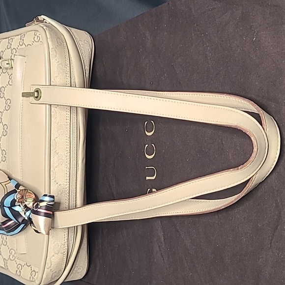 GUCCI VINTAGE 2000 GG BEIGE CANVAS HAND BAG WITH CALF SKIN LEATHER/GOLD HRDWR - Picture 16 of 17